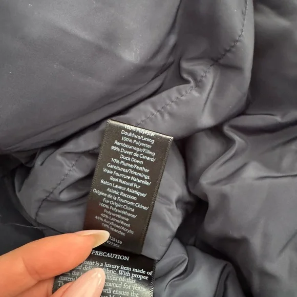 Mackage Snowsuit with real fur 12 months - Picture 4 of 10